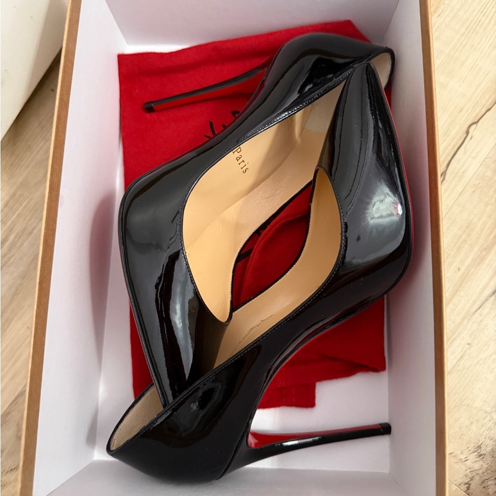 Christian Louboutin Pigalle Follies 38